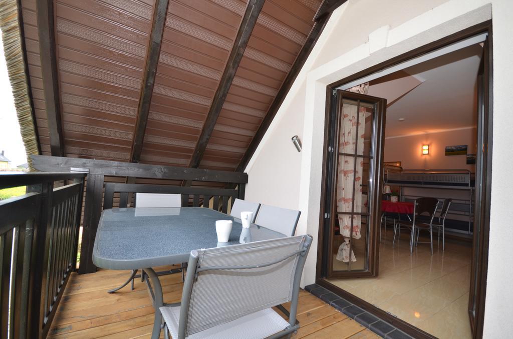 Pod Strzecha Hotel Darlowo Bagian luar foto