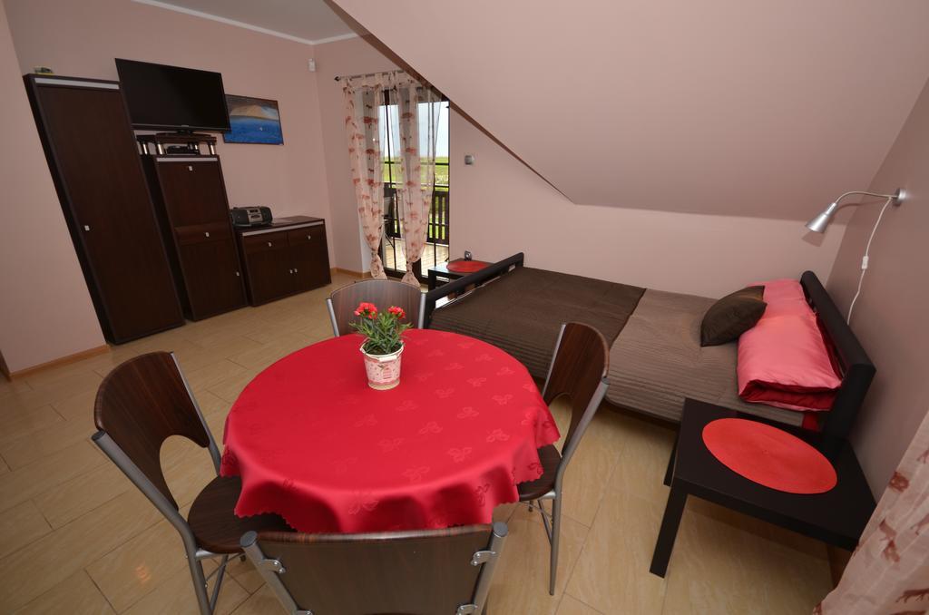 Pod Strzecha Hotel Darlowo Bagian luar foto