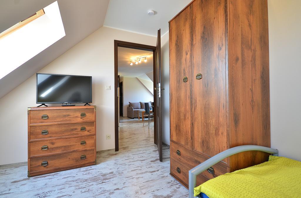 Pod Strzecha Hotel Darlowo Bagian luar foto