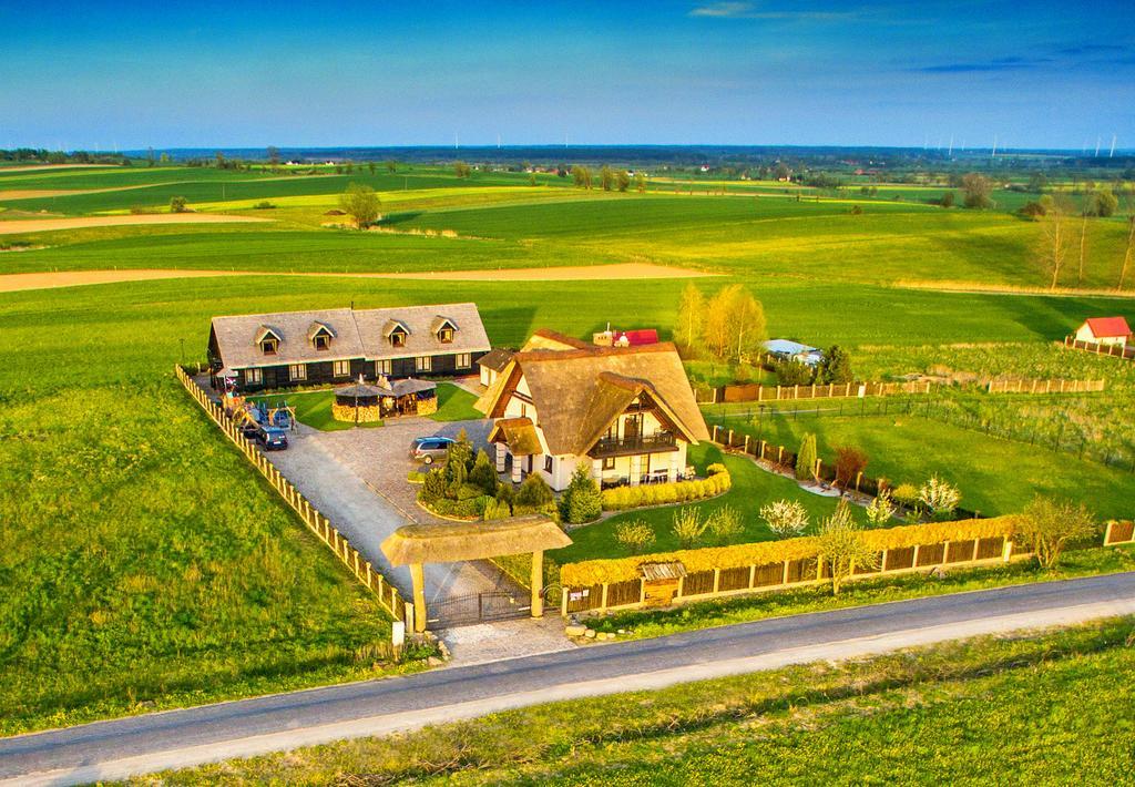 Pod Strzecha Hotel Darlowo Bagian luar foto