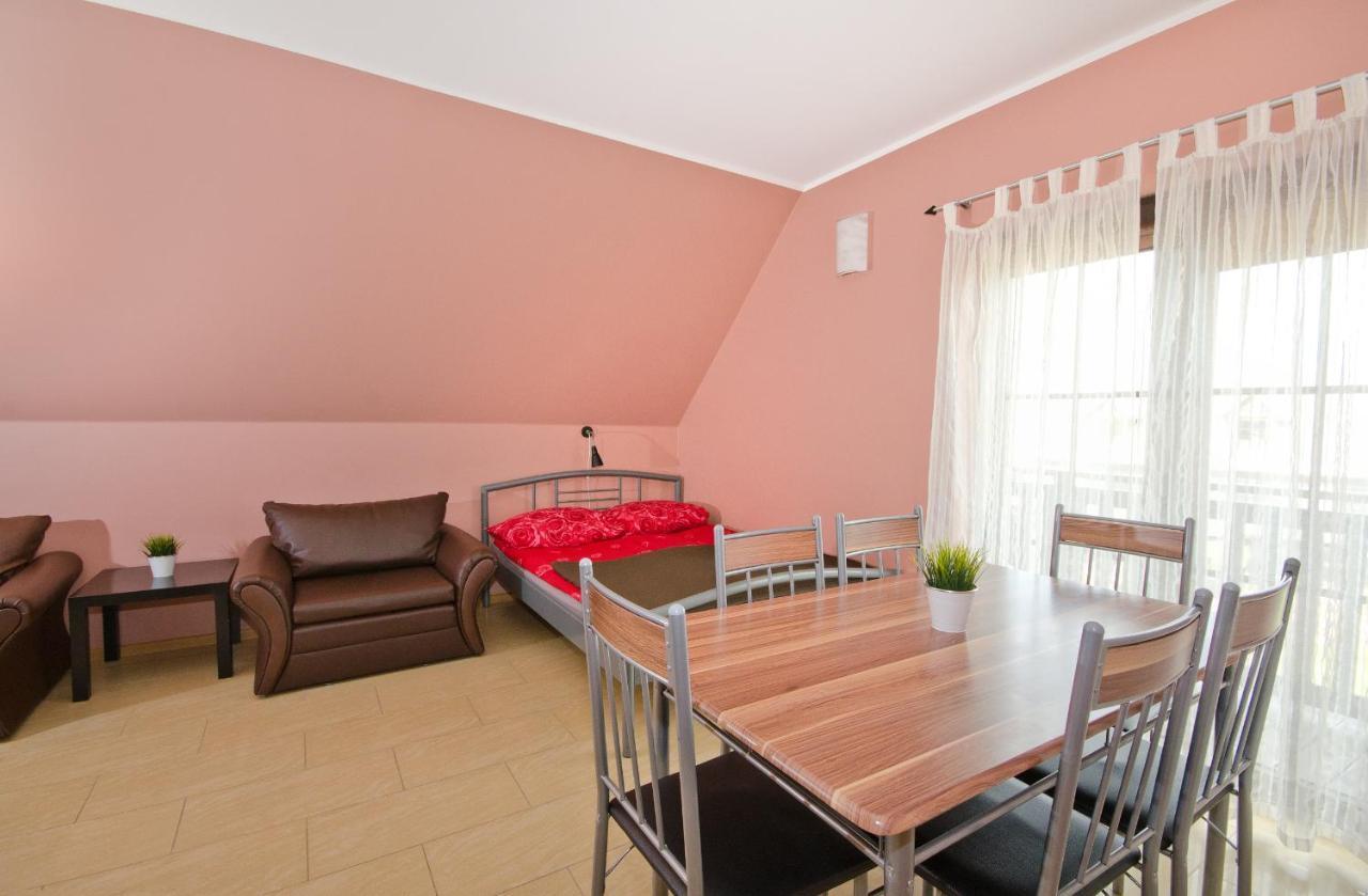Pod Strzecha Hotel Darlowo Bagian luar foto