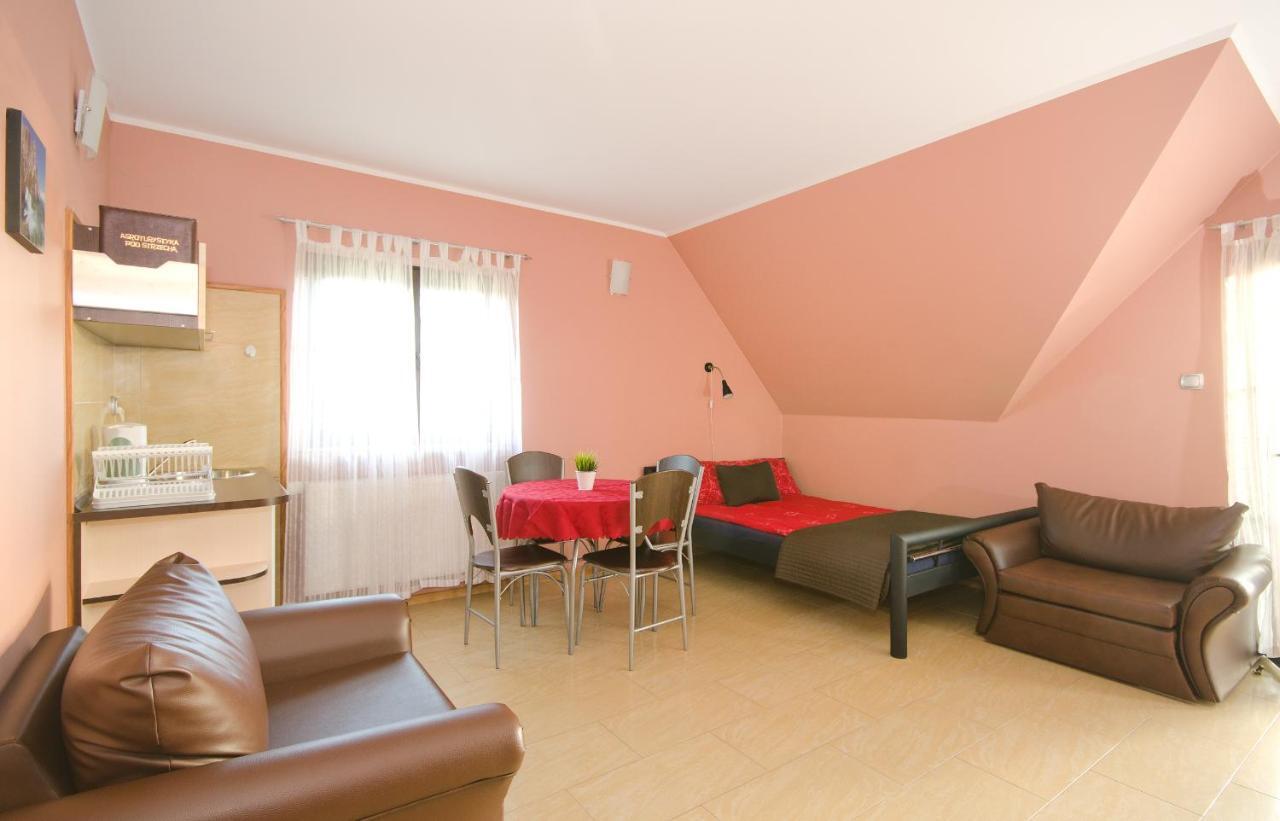 Pod Strzecha Hotel Darlowo Bagian luar foto